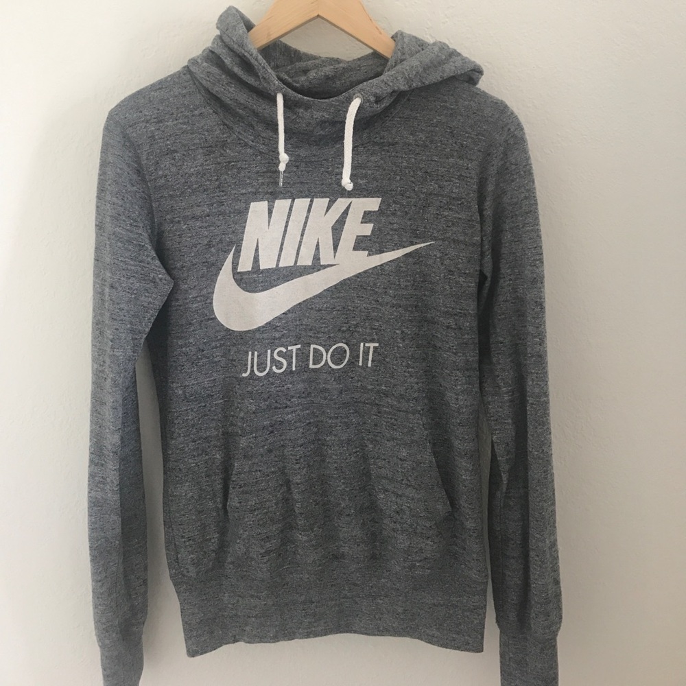 Nike pullover